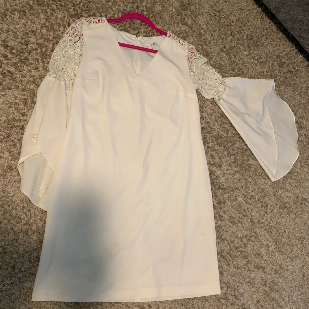 Roz & Ali white dress